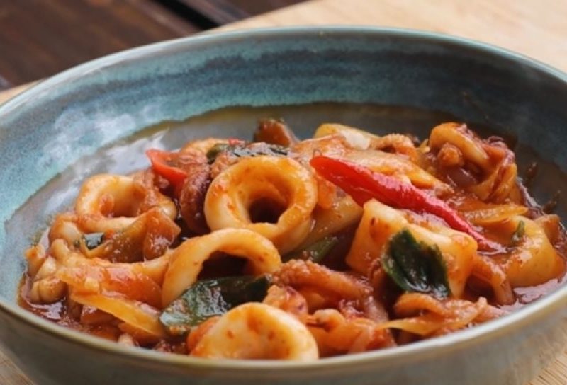 Resep Cumi Saus Padang – Pedas Gurih ala Tirai Kuliner