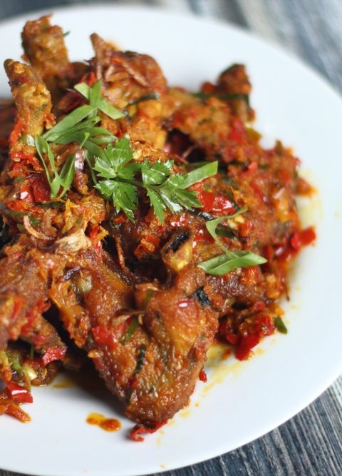 Resep Ayam Rica-Rica Kemangi: Cita Rasa Pedas yang Menggugah Selera