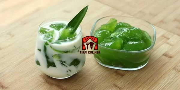 Resep Es Jeli Hijau Bayam Segar ala TIRAI KULINER